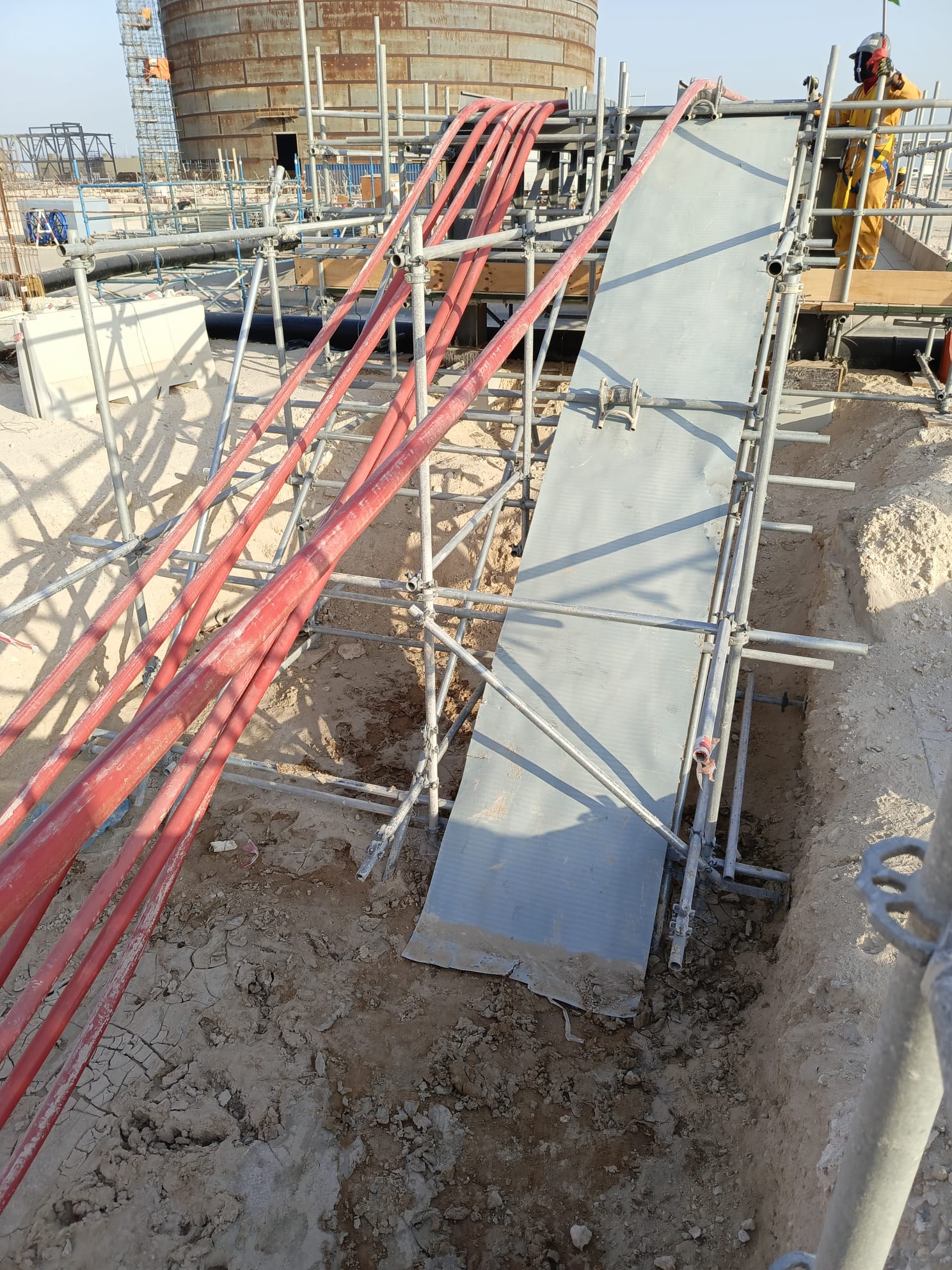 Hero — LMV crew at an oil & gas or infrastructure site